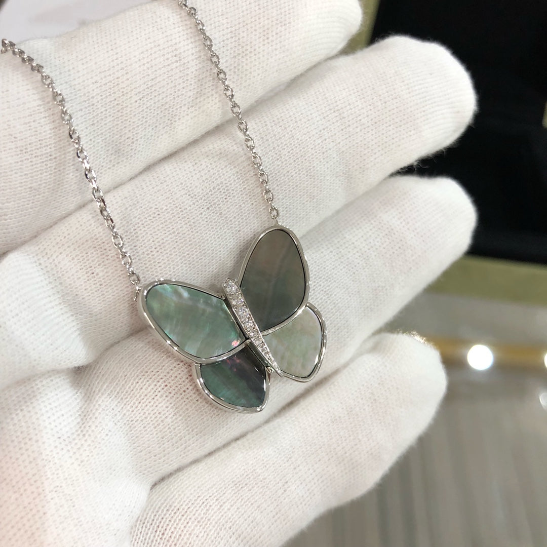 [Polaidi Jewelry]LARGE BUTTERFLY SILVER PENDANT DIAMOND NECKLACE