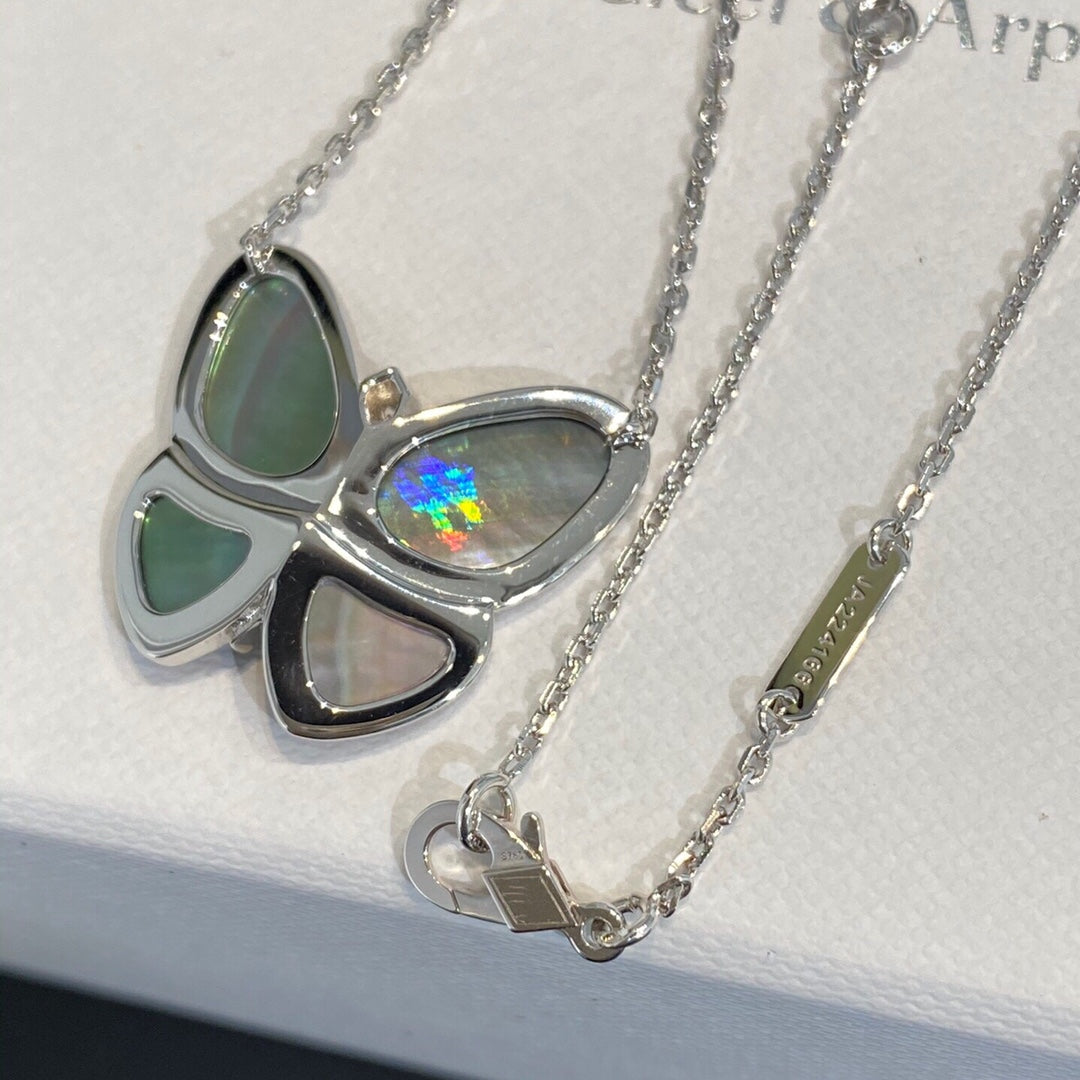 [：Polaidi Jewelry]LARGE BUTTERFLY SILVER PENDANT DIAMOND NECKLACE