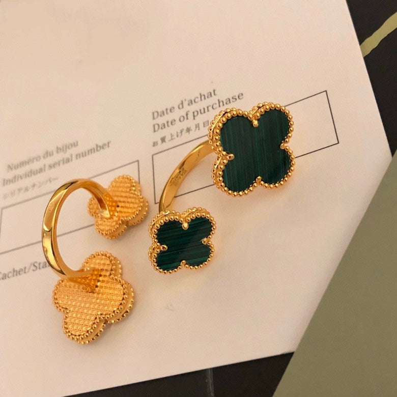 [Polaidi Jewelry]CLOVER BETWEEN THE FINGER RING