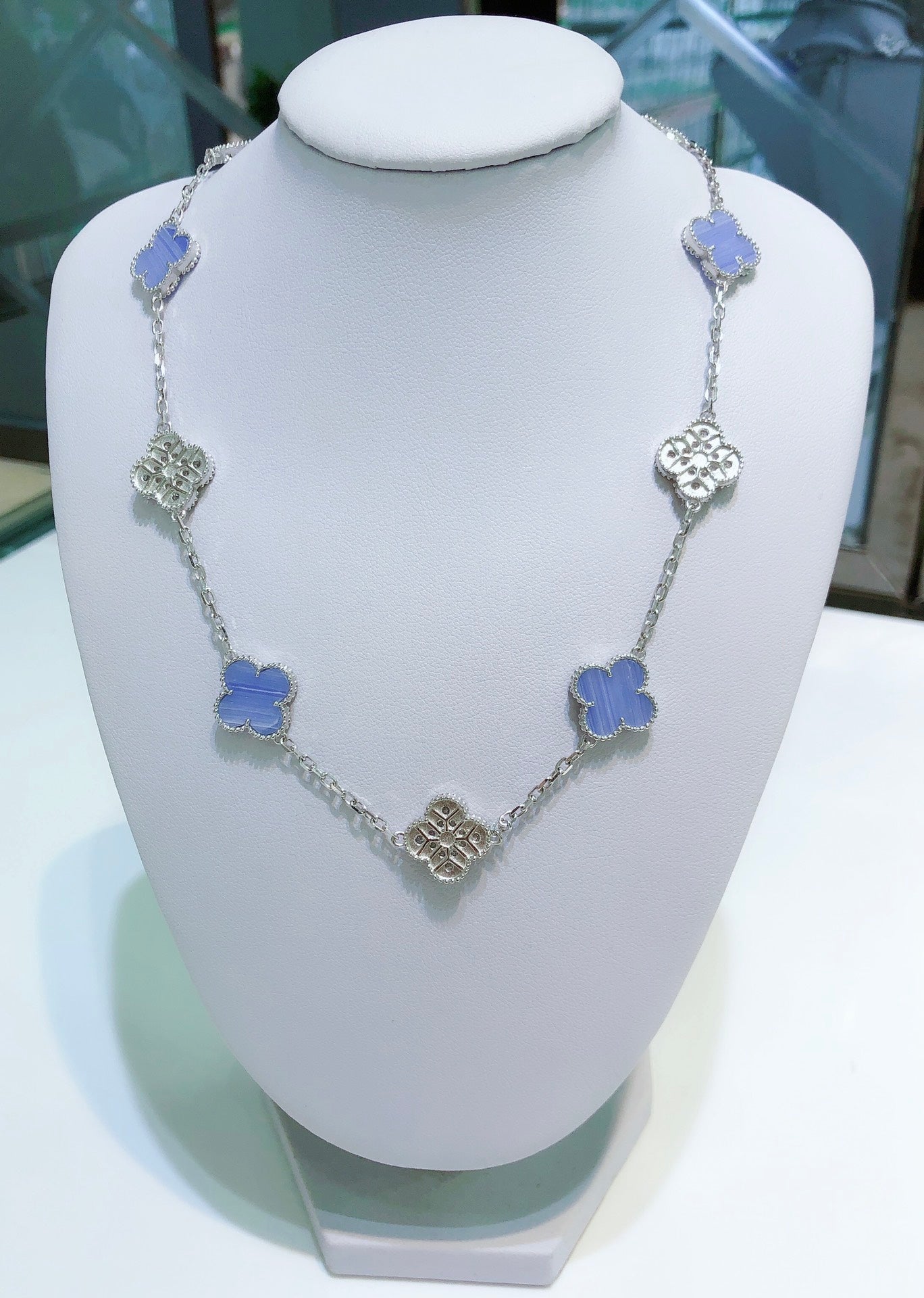 [Polaidi Jewelry]CLOVER 10 MOTIFS CHALCEDONY DIAMONDS SILVER NECKLACE