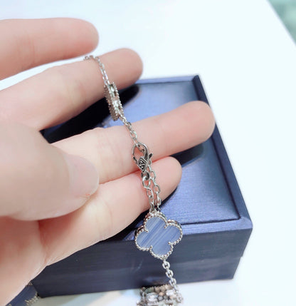 [Polaidi Jewelry]CLOVER 10 MOTIFS CHALCEDONY DIAMONDS SILVER NECKLACE