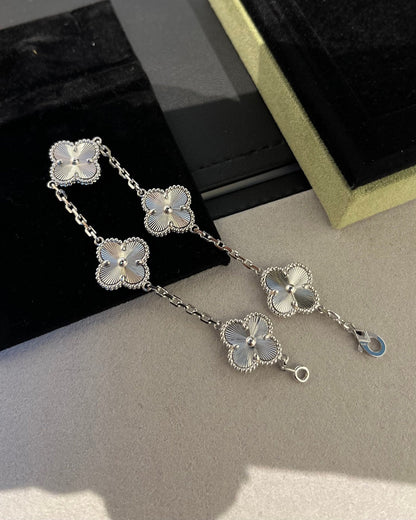 [Polaidi Jewelry] CLOVER 5 MOTIF LASER BRACELET COLLECTION