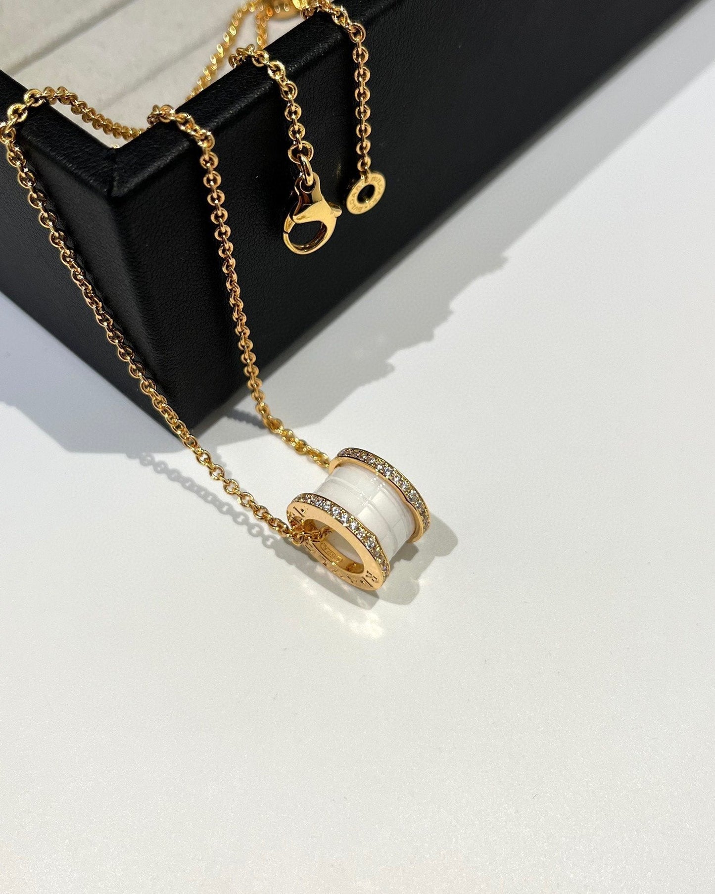 [Polaidi Jewelry]ZERO 1 WHITE CERAMIC DIAMOND PINK GOLD NECKLACE